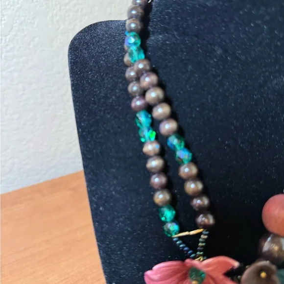 Vintage Chunky Floral Wood/ Clay-Like Lampwork Beads Statement Piece Necklace - Picture 5 of 6